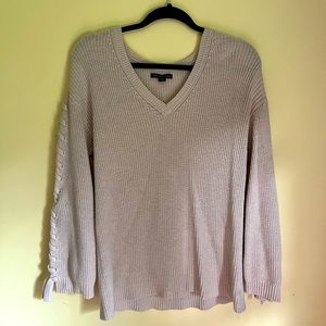 Cute American Eagle sweater